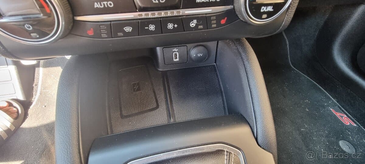2019 Ford FOCUS - 15