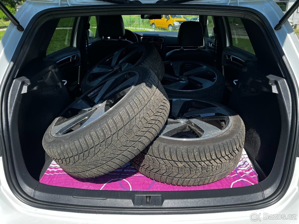 2014 Volkswagen GOLF - 15