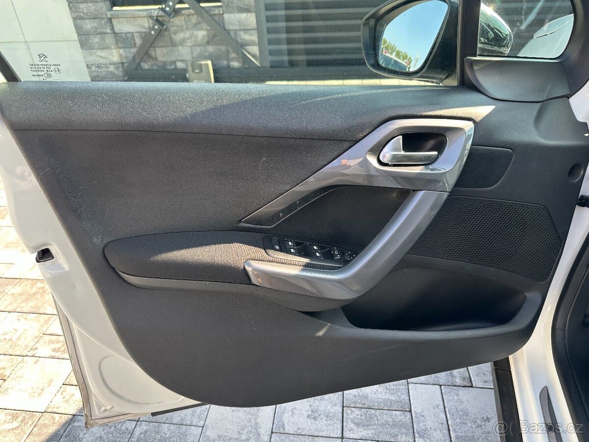 2019 Peugeot 2008 - 15