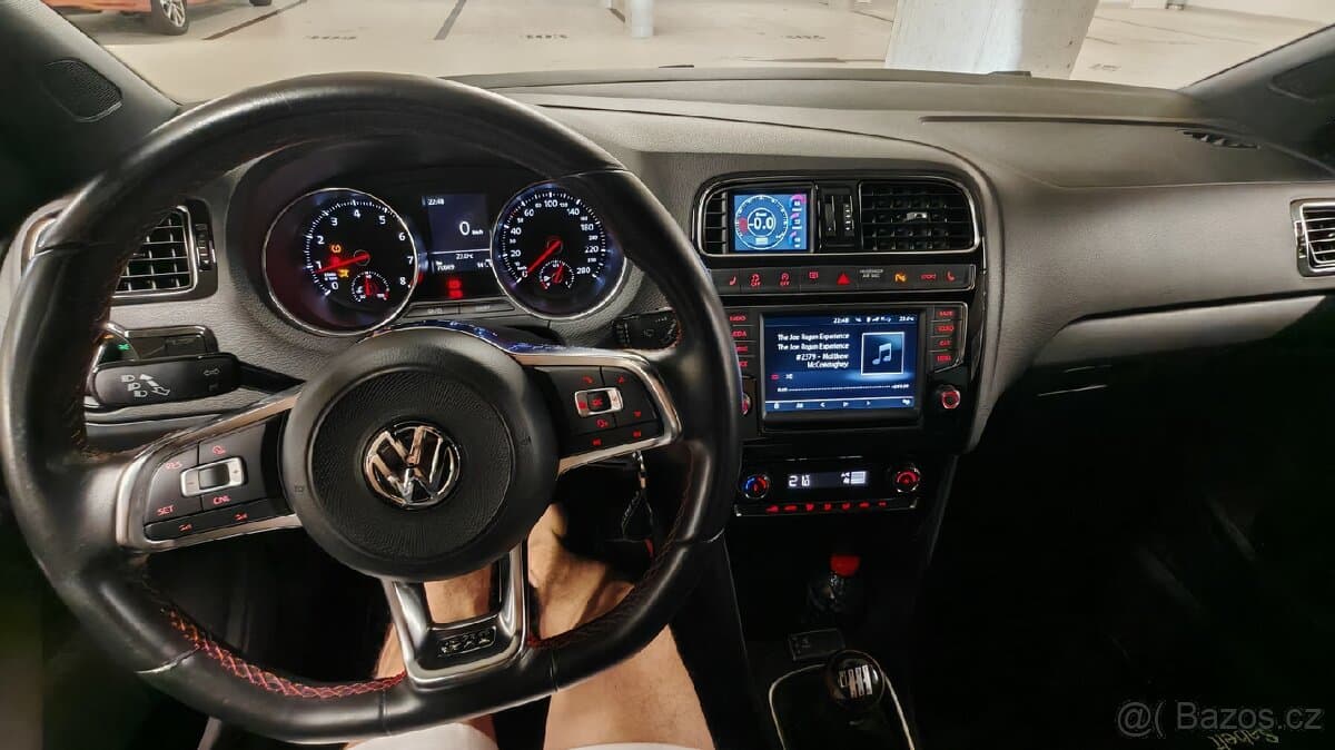2017 Volkswagen POLO - 15