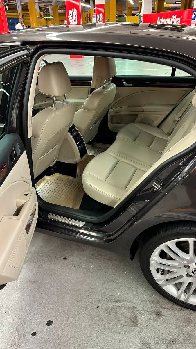 2010 Škoda SUPERB - 15