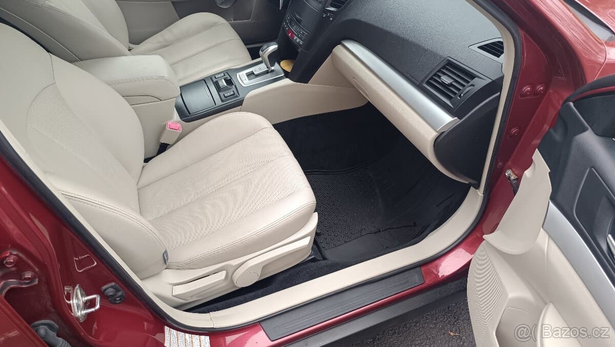 2014 Subaru OUTBACK - 15