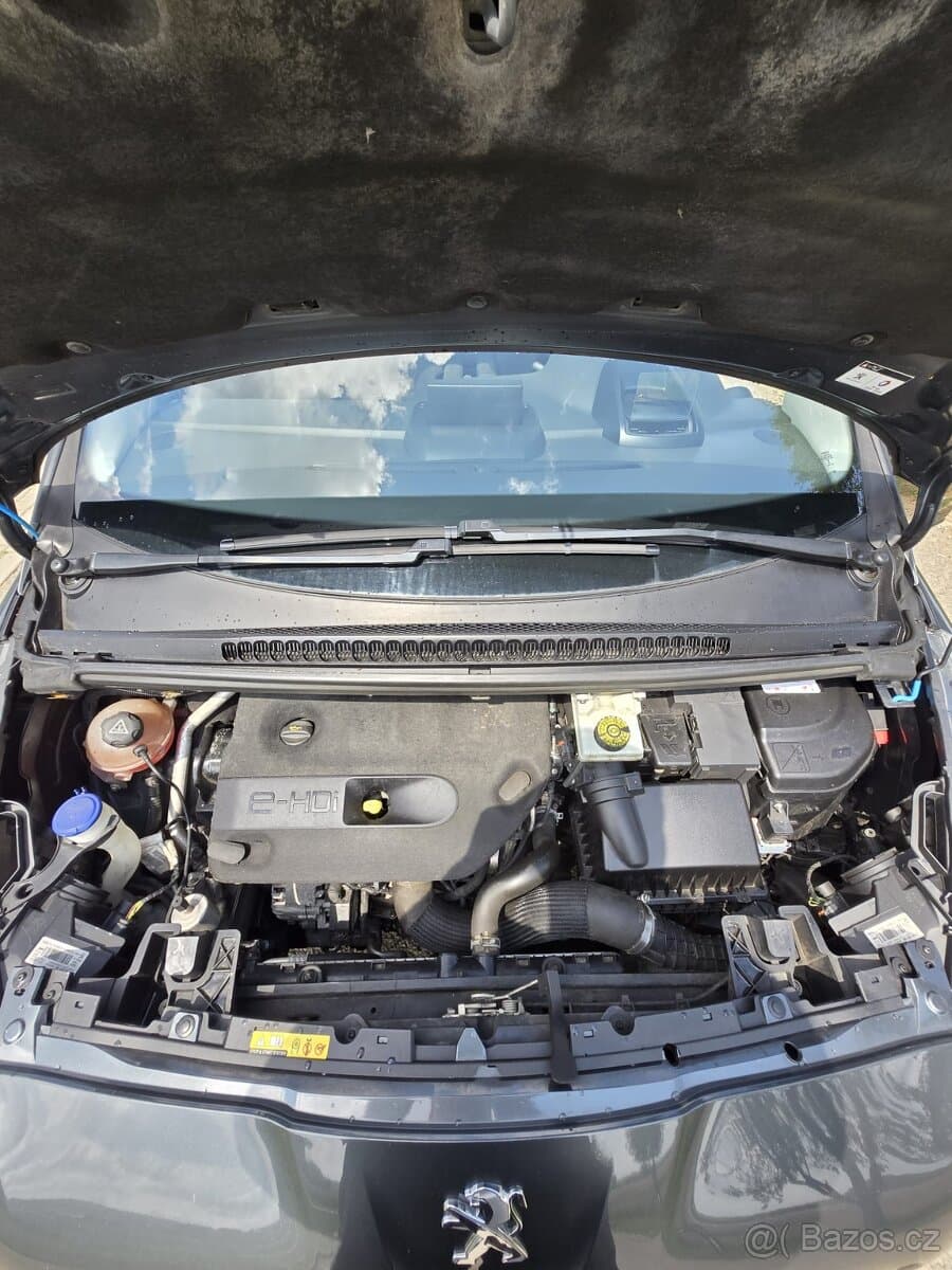 Peugeot 5008 - 15