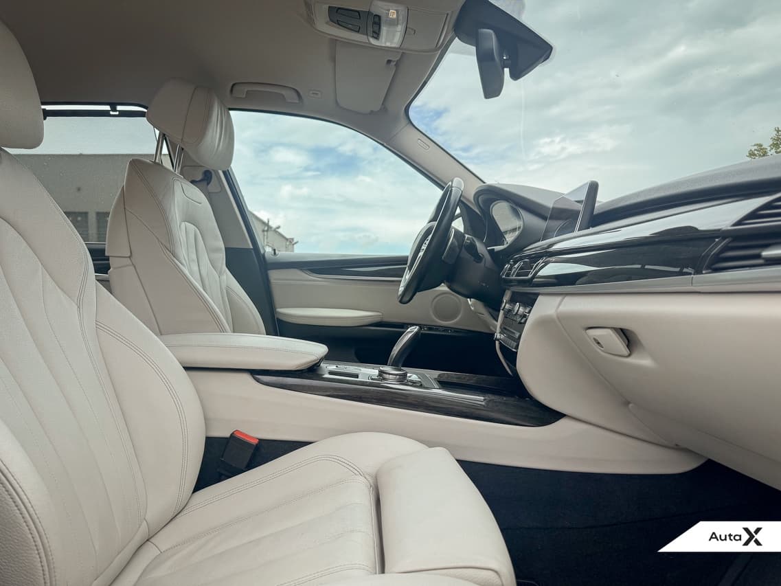 2018 BMW X5 - 15