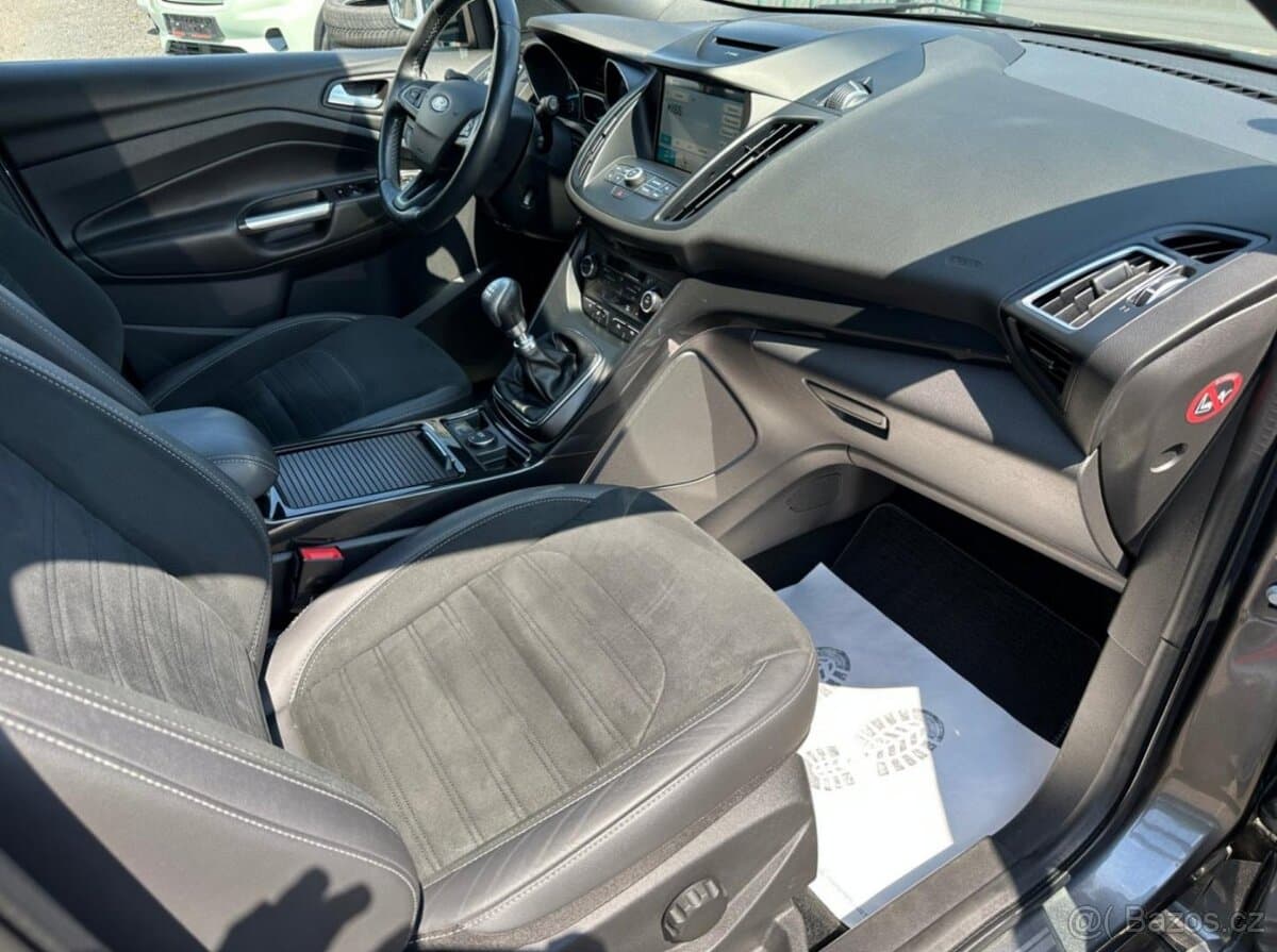 2017 Ford KUGA - 15