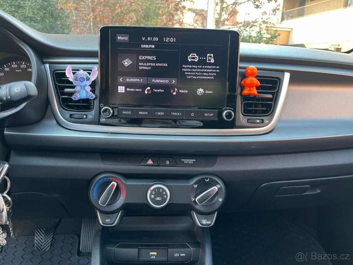 2021 Kia RIO - 15