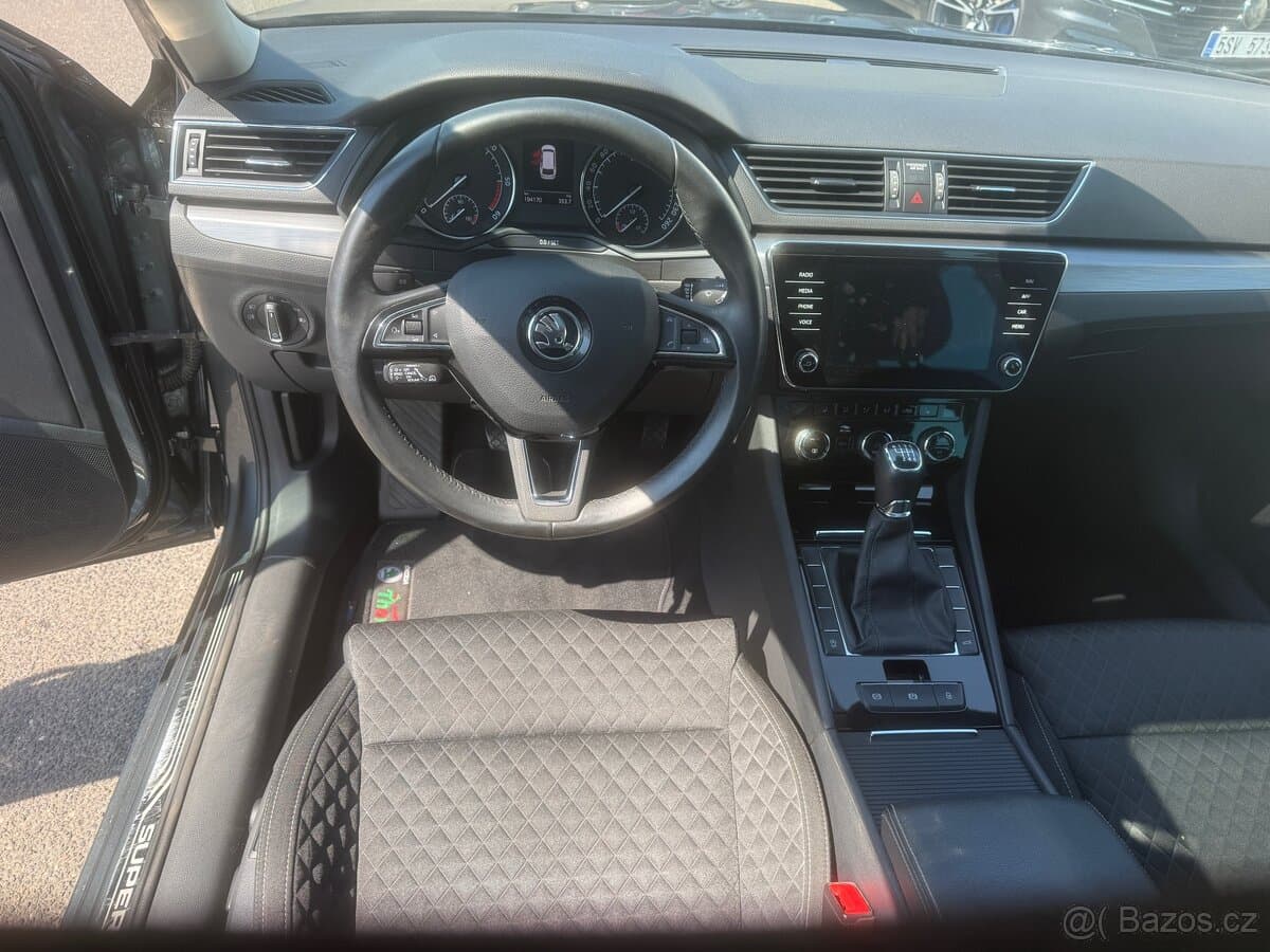 2018 Škoda SUPERB - 15