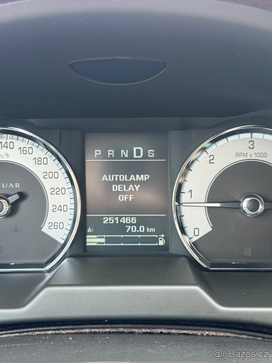2009 Jaguar XF - 15