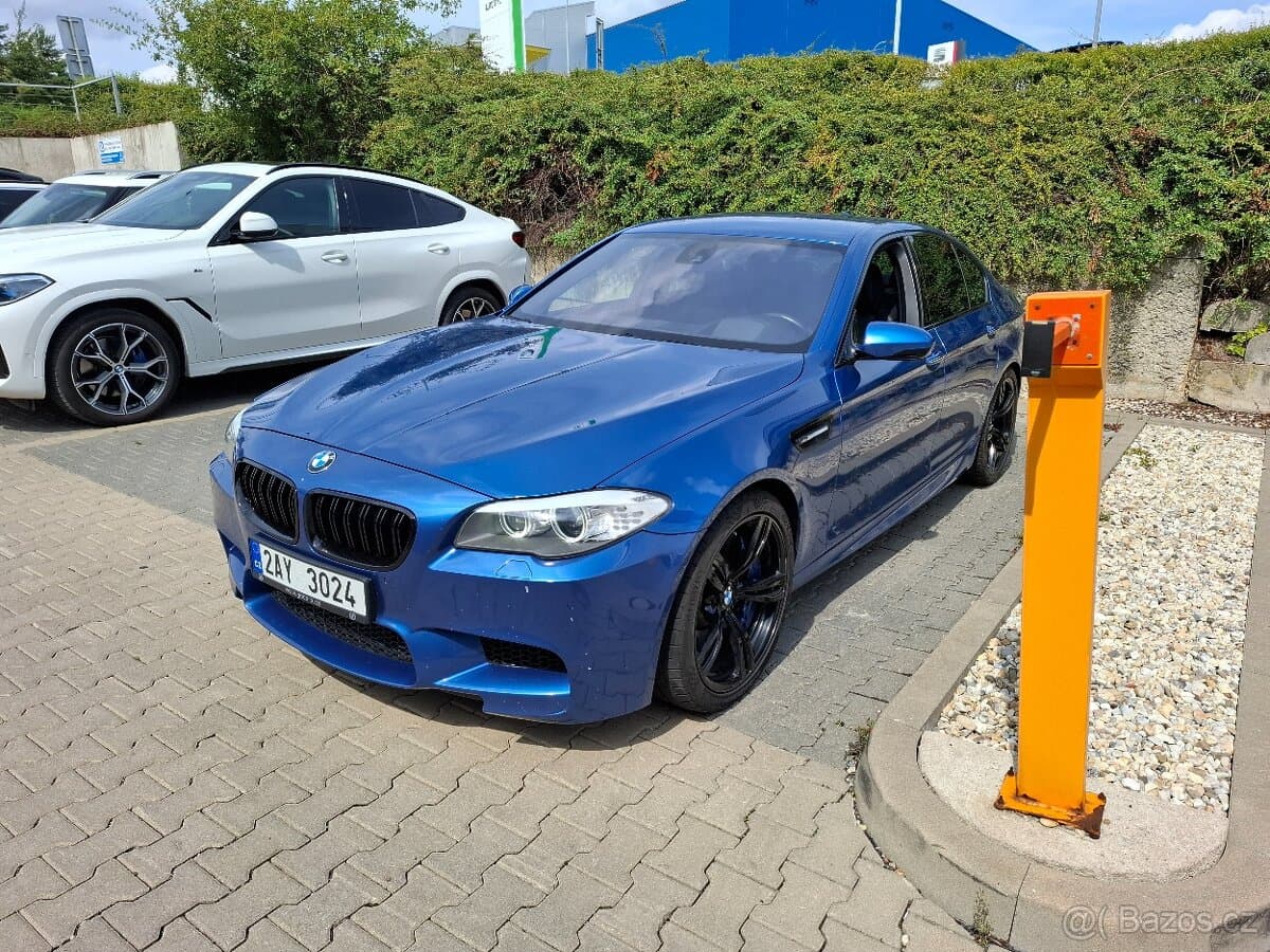 2012 BMW M5 - 15