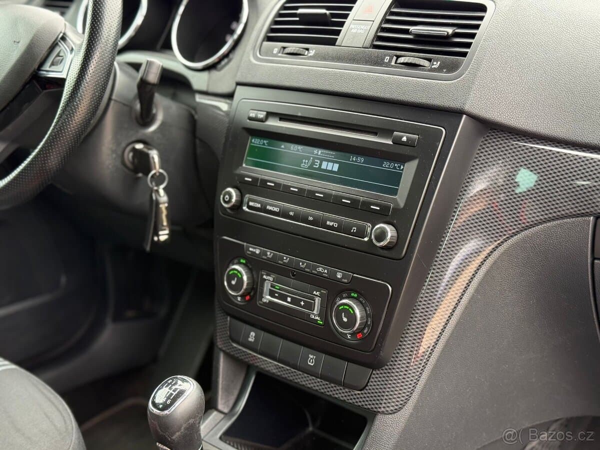 2015 Škoda YETI - 15