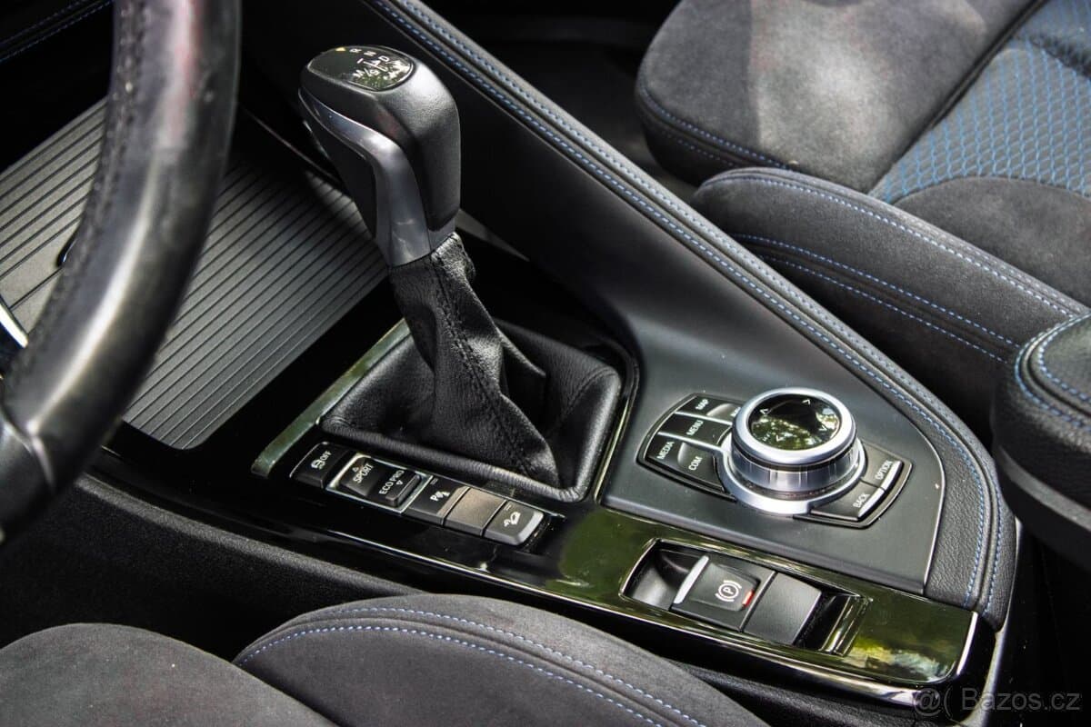2018 BMW X1 - 15