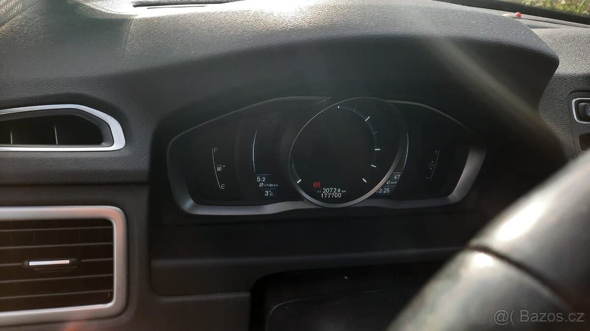 2014 Volvo V70 - 15