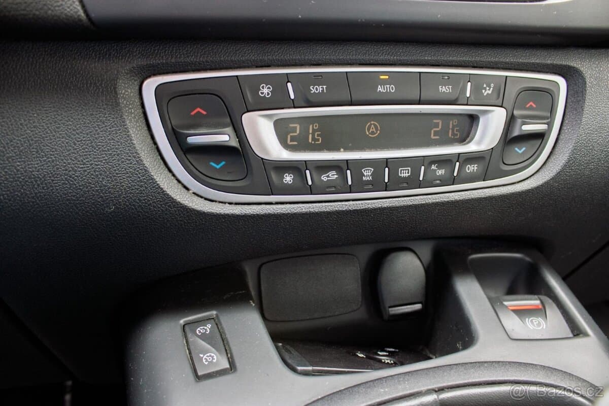 2013 Renault SCENIC - 15