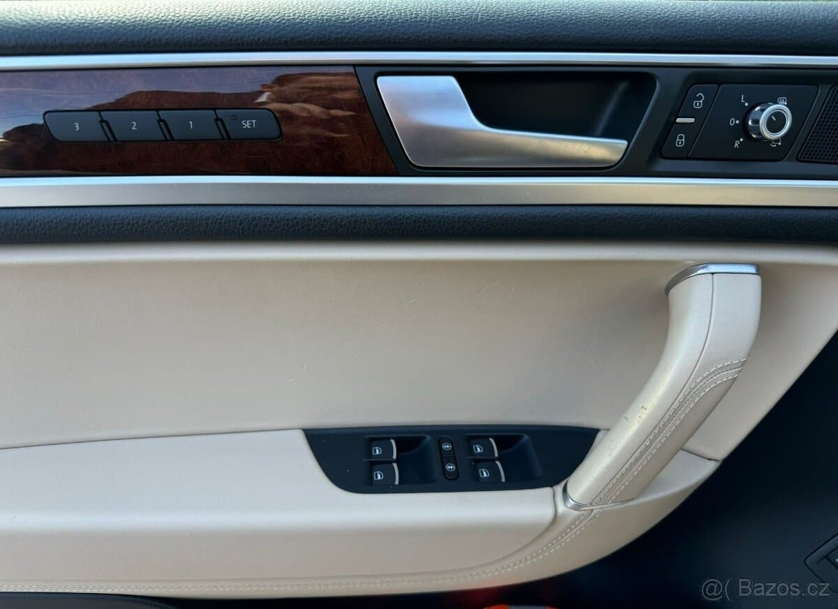 2014 Volkswagen TOUAREG - 15