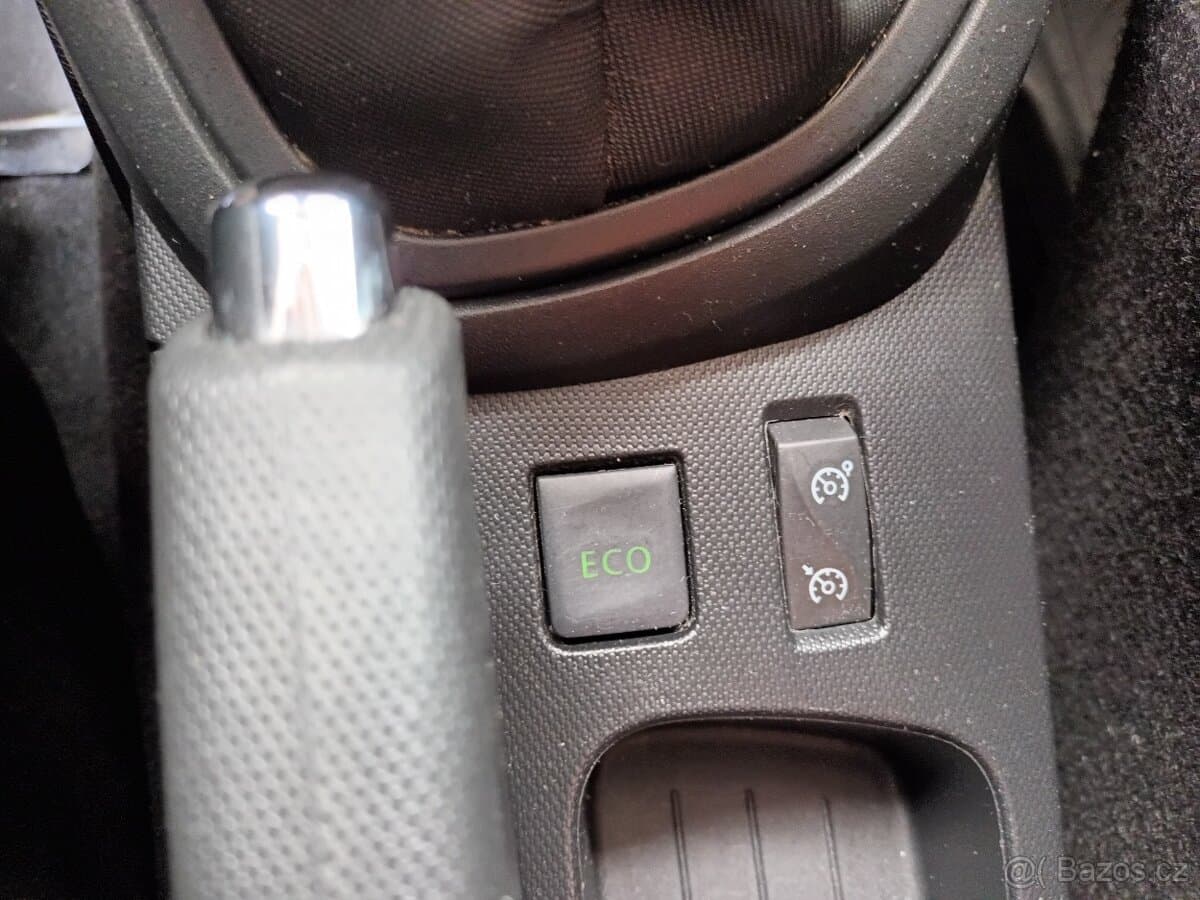 2014 Renault CAPTUR - 15