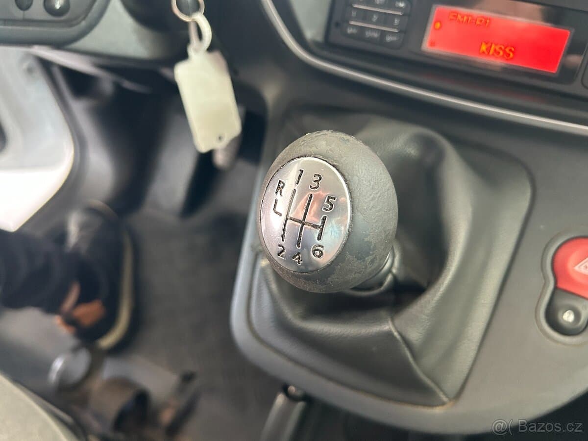 2020 Renault KANGOO - 15