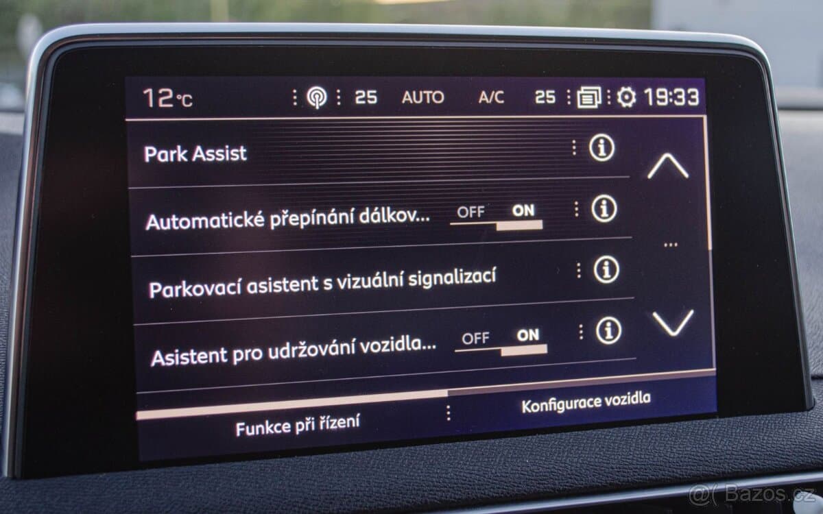 2017 Peugeot 3008 - 15