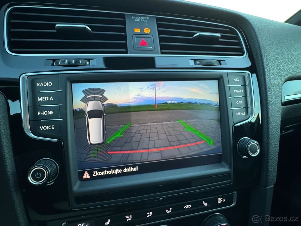 2015 Volkswagen GOLF - 15