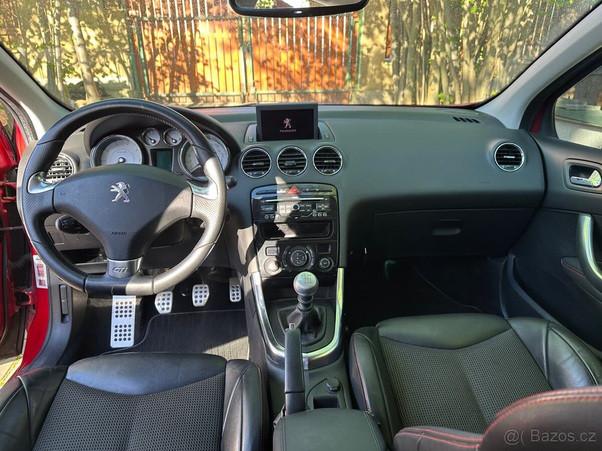 2011 Peugeot 308 - 15