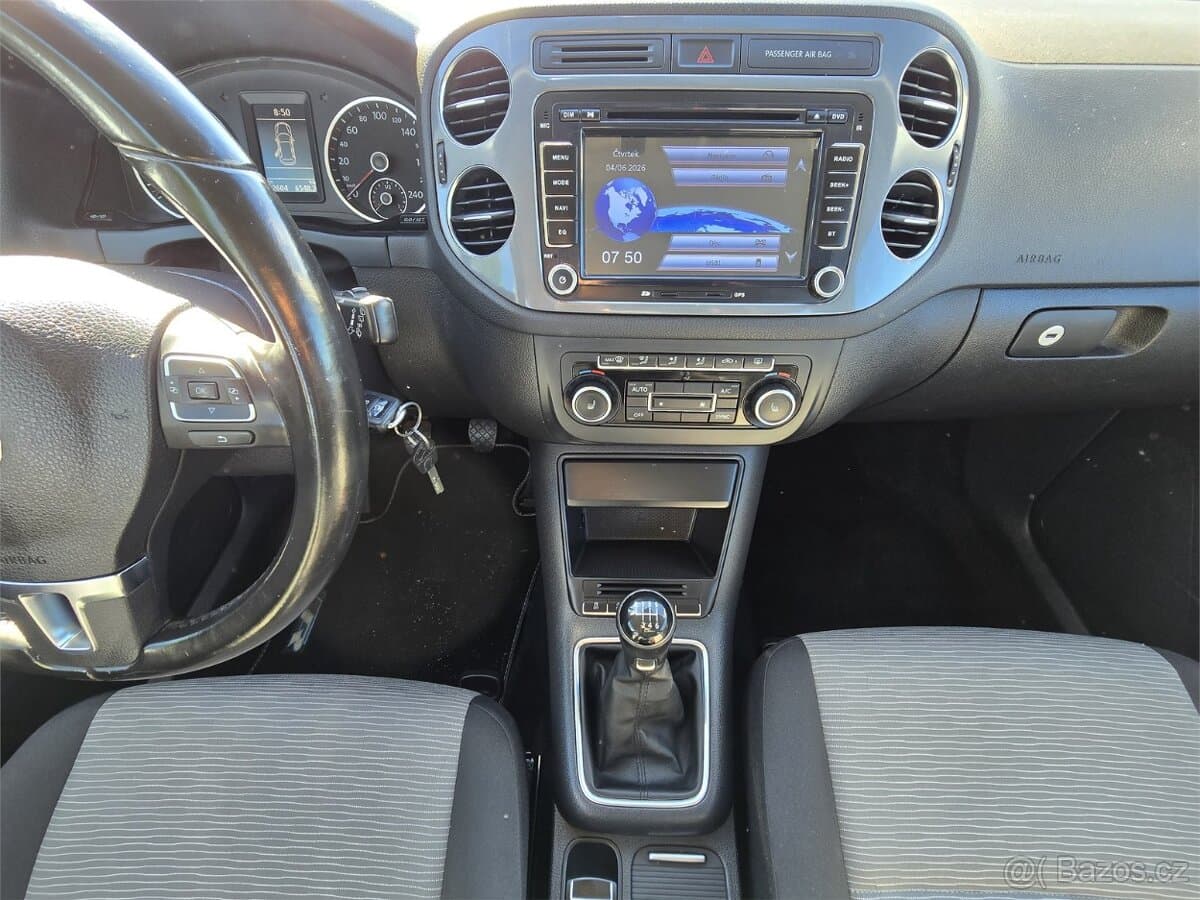 2012 Volkswagen TIGUAN - 15