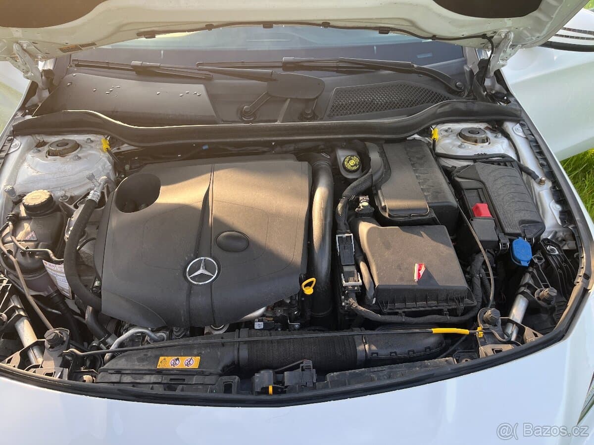 2018 Mercedes-Benz CLA - 15