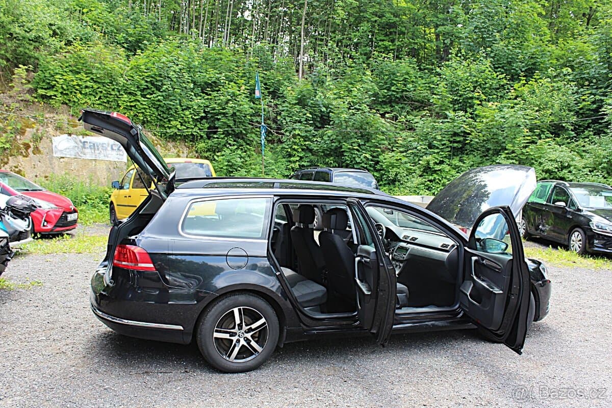 2011 Volkswagen PASSAT - 15