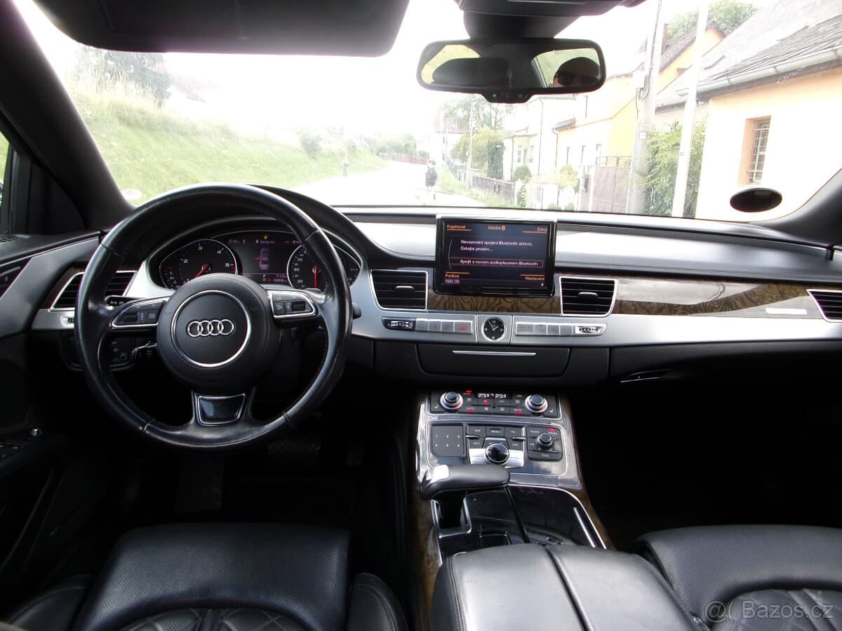 2012 Audi A8 - 15