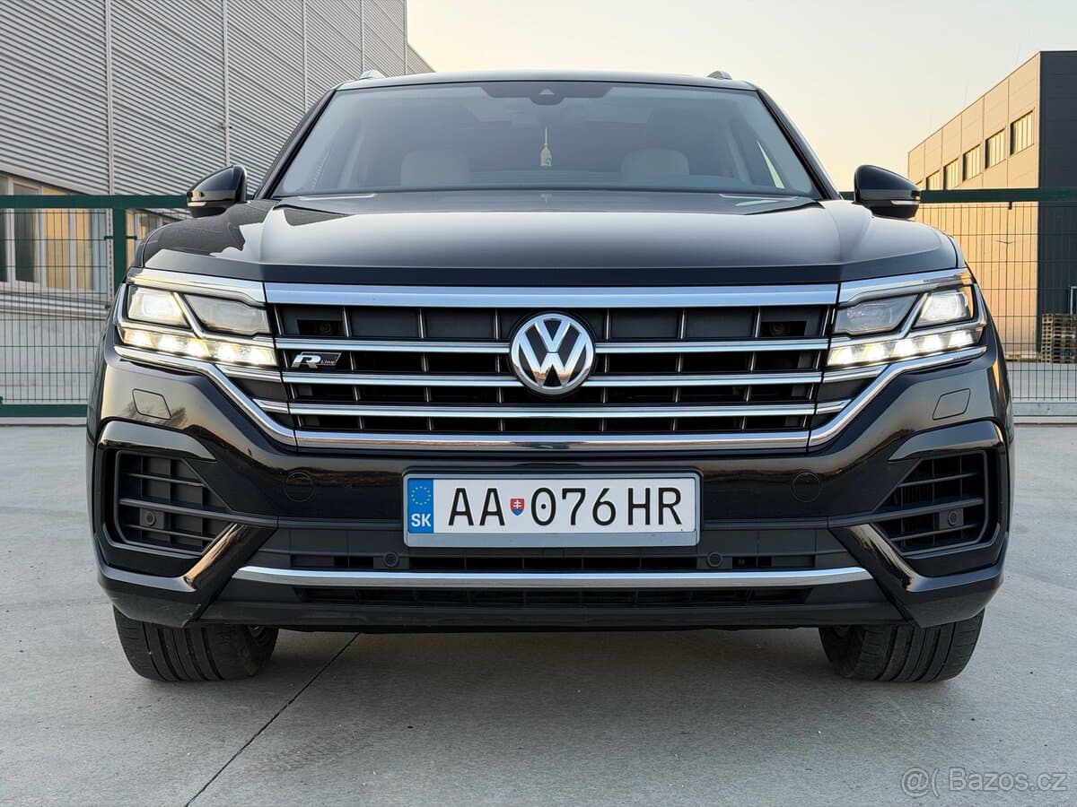 2018 Volkswagen TOUAREG - 15