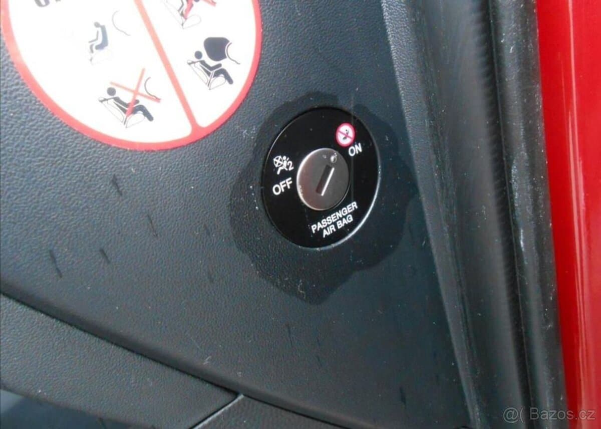 2011 Hyundai ix35 - 15