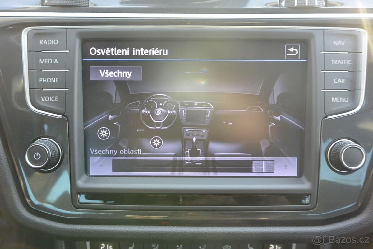 2017 Volkswagen TIGUAN - 15