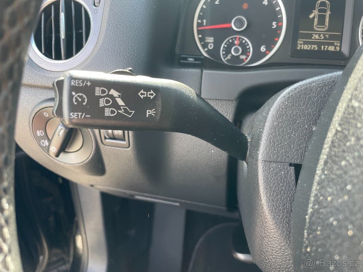 2009 Volkswagen TIGUAN - 15