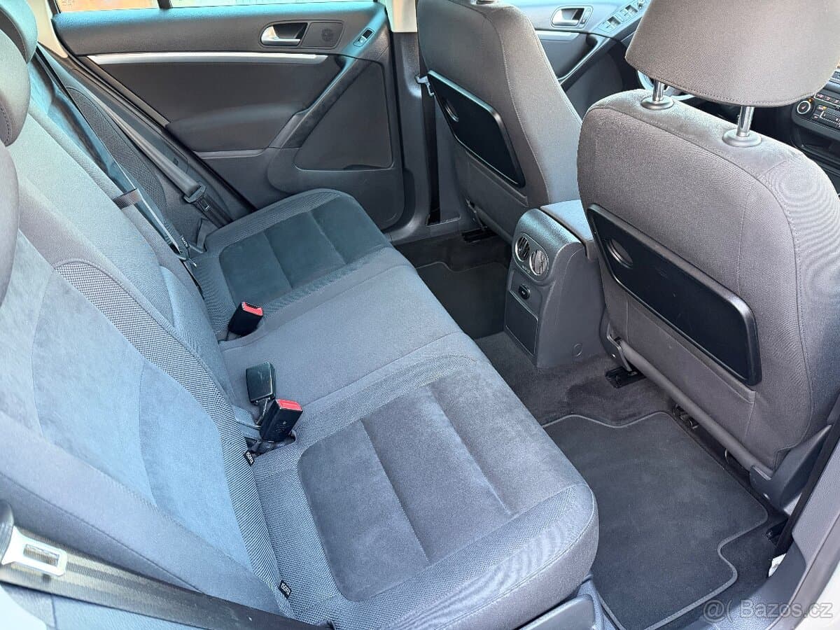 2015 Volkswagen TIGUAN - 15