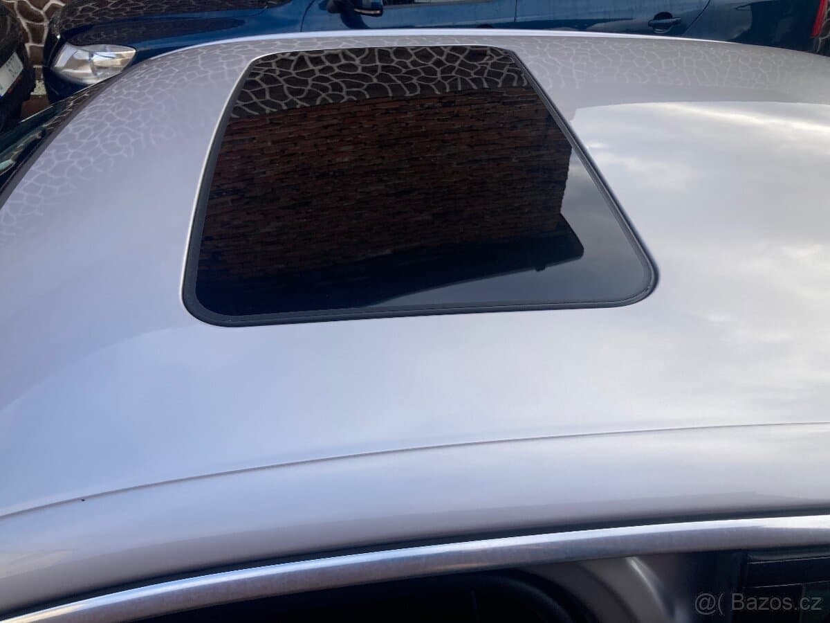 2005 Jaguar XJ - 15