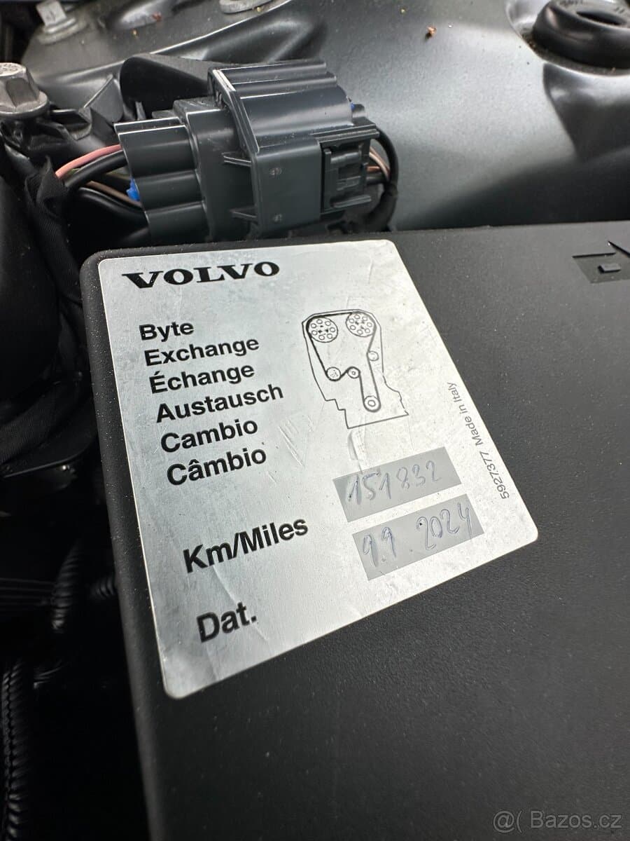 2020 Volvo V90 - 15