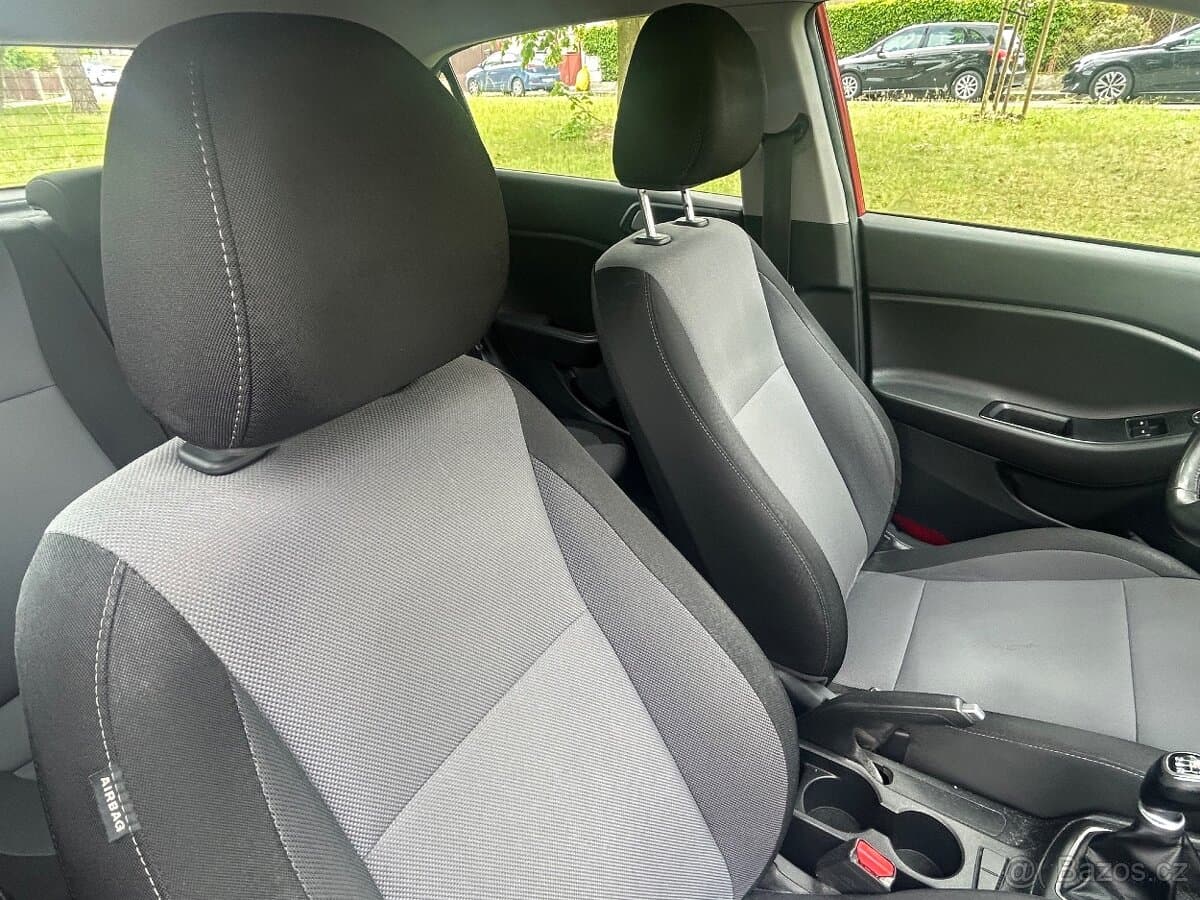 2018 Hyundai i20 - 15