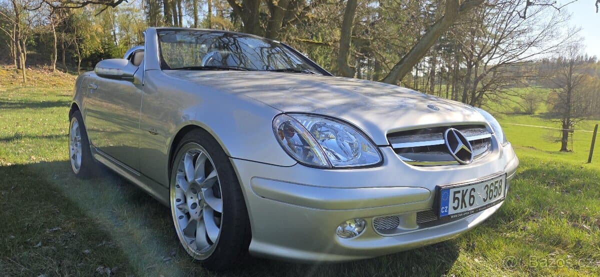 2004 Mercedes-Benz SL - 15