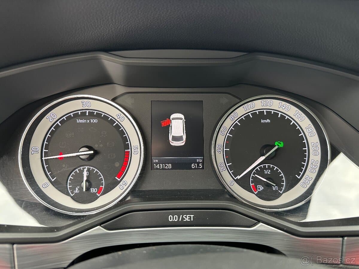 2020 Škoda SUPERB - 15