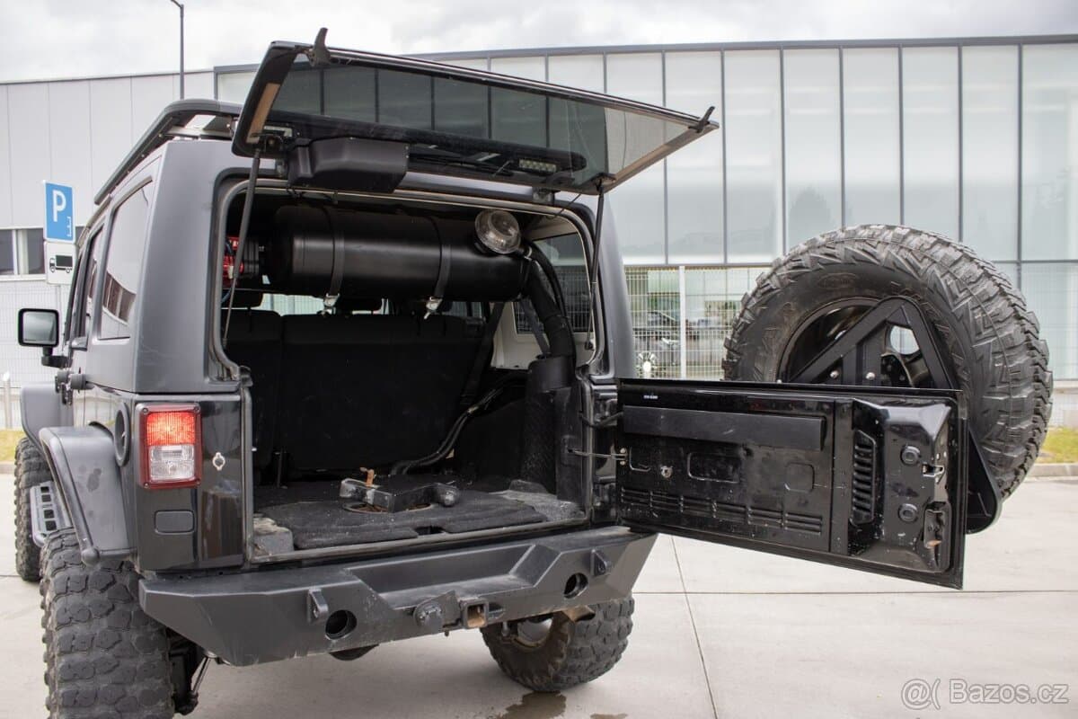2016 Jeep WRANGLER - 15