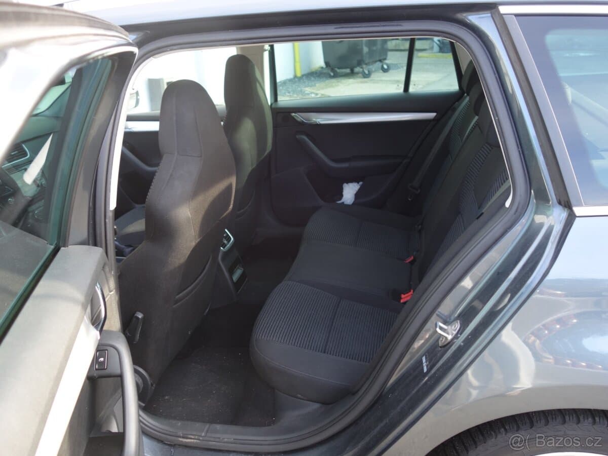 Škoda OCTAVIA - 15