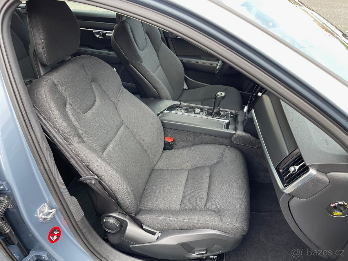 2017 Volvo V90 - 15