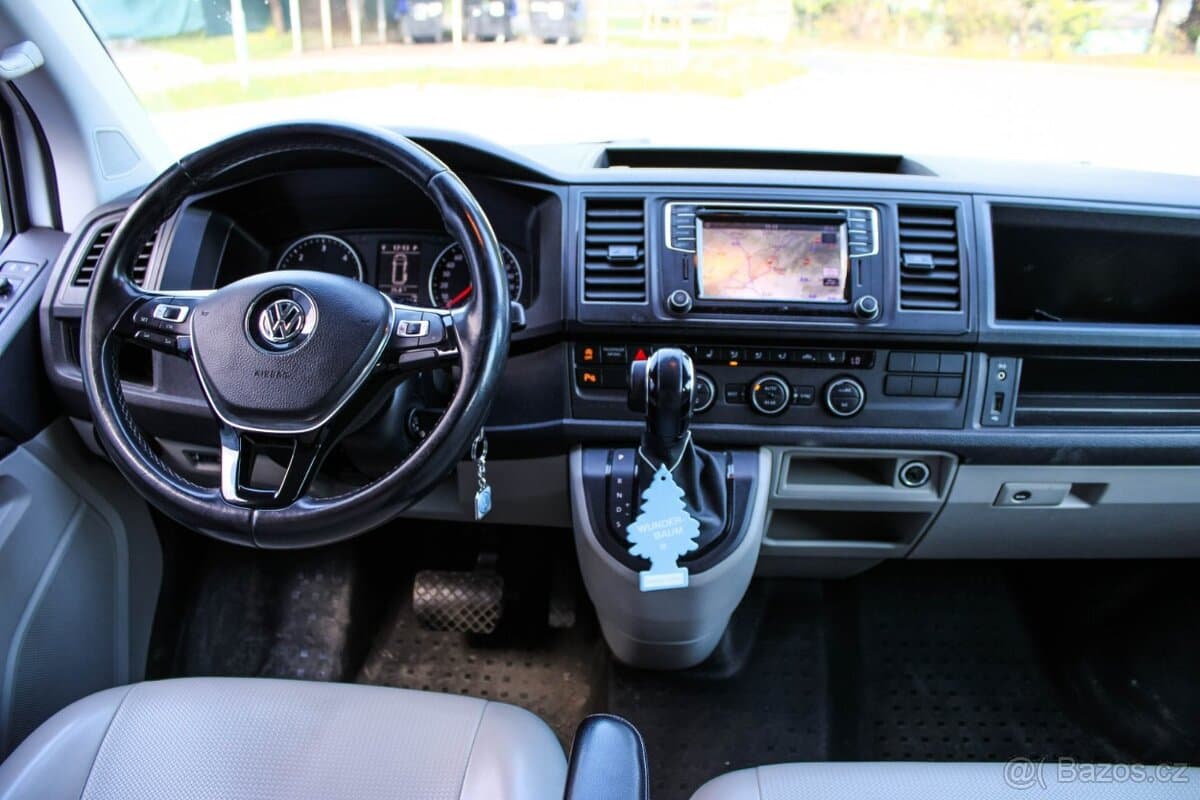 2017 Volkswagen CARAVELLE - 15