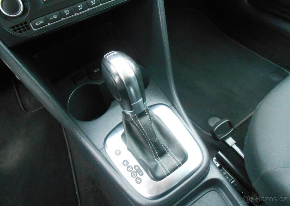 2011 Volkswagen POLO - 15