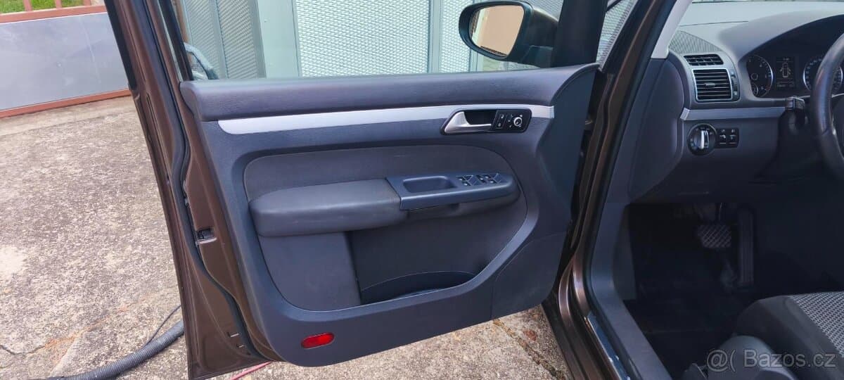 2015 Volkswagen TOURAN - 15