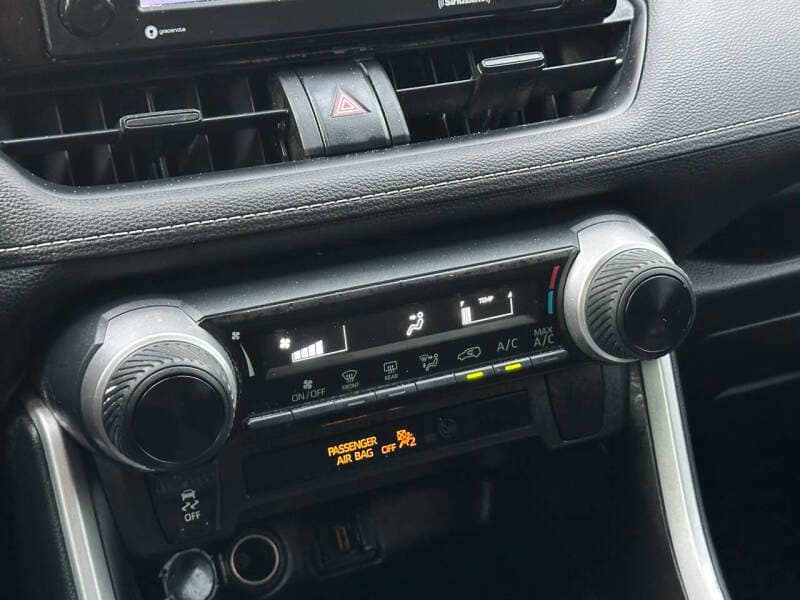 2021 Toyota RAV4 - 15