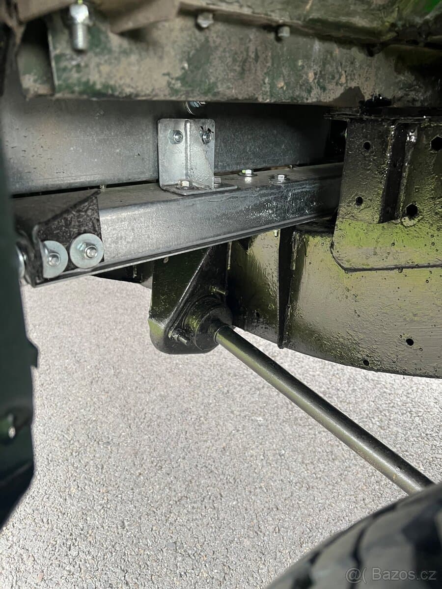 2001 Land Rover DEFENDER - 15