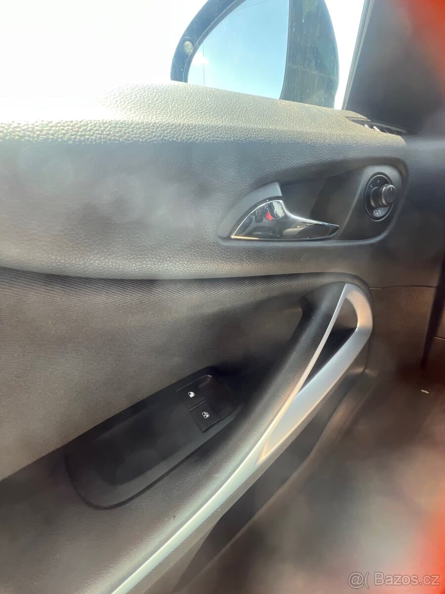 2012 Opel ZAFIRA - 15