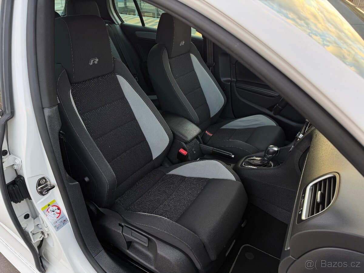 2011 Volkswagen GOLF - 15