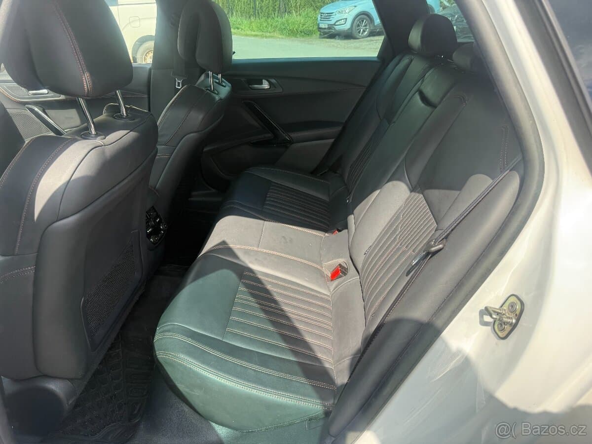 2015 Peugeot 508 - 15