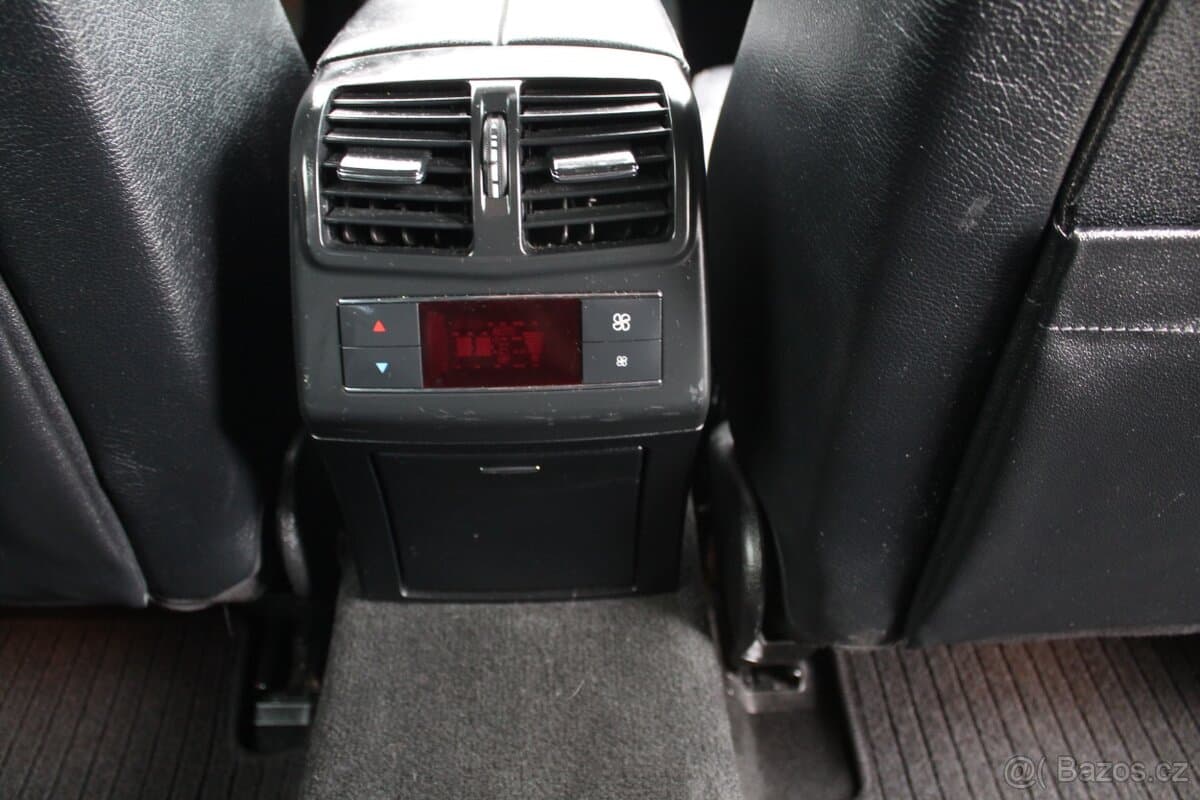 2010 Mercedes-Benz E-CLASS - 15