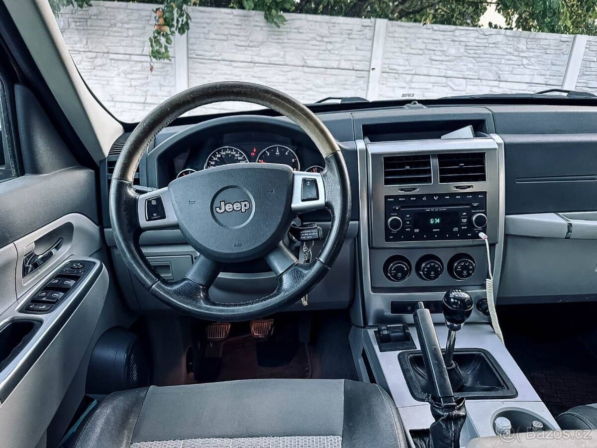 2008 Jeep CHEROKEE - 15